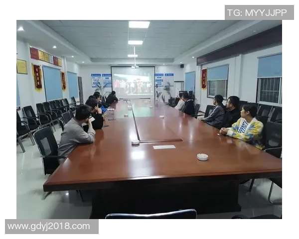 南京篮球队的奋斗历程与荣耀时刻全景纪实 南京篮球队的奋斗历程与荣耀时刻全景纪实